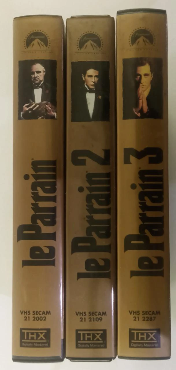 VHS Le Parrain 1, 2 et 3  Marlon Brando, Al Pacino, Robert De Niro – photo 2